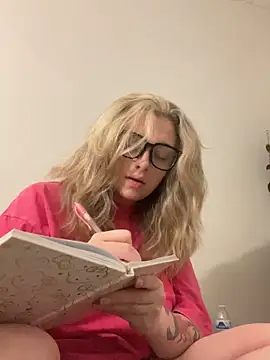 Snapshot of imkhloe chatting on 03.09.26 imkhloe online show from 03.09.26