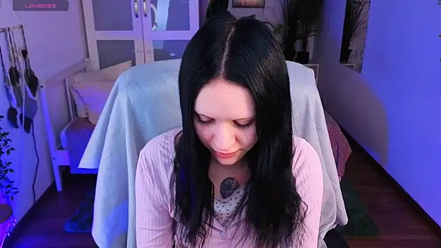 kittenlolla online show from 05.07.26