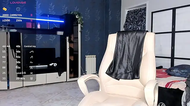 Lucky Milf online show from 05.06.26