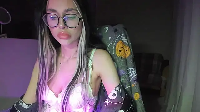 MieuCriss online show from 03.17.26