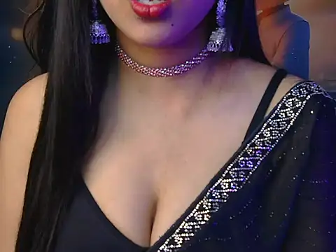 Snapshot of its-samyara chatting on 05.29.26 its-samyara online show from 05.29.26