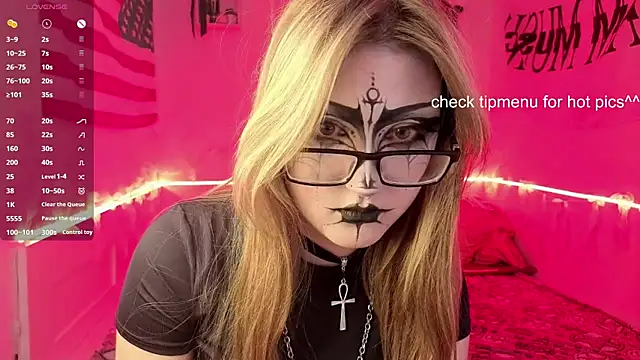 CucKuhta online show from 06.10.26