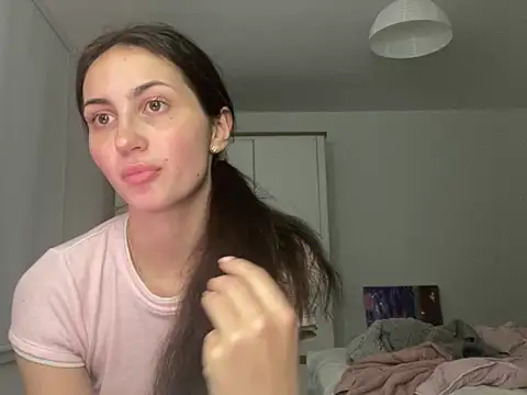 Snapshot of Ellamay06 chatting on 03.04.26 Ellamay06 online show from 03.04.26