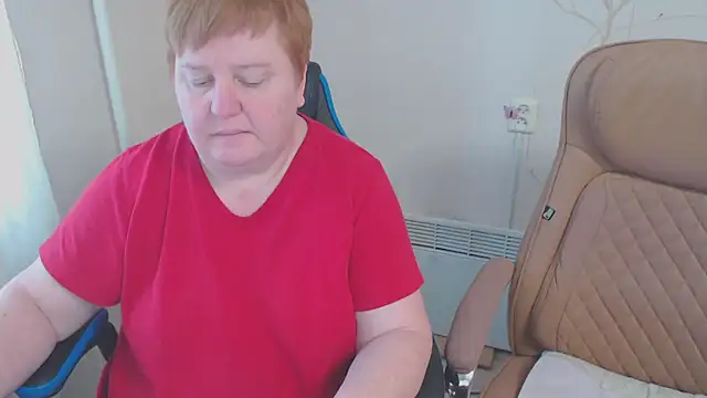 Free Butterfly7 online show from 03.18.26