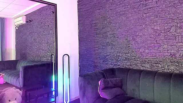 KiarraNoir online show from 03.15.26