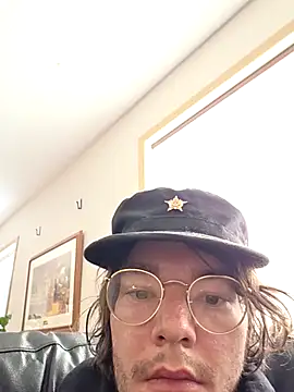 KinkyKittyBoy online show from 04.25.26