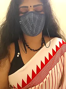 Snapshot of soundharya_tamil chatting on 03.21.26 soundharya tamil online show from 03.21.26