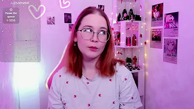 Anny Twelvetrees online show from 03.04.26