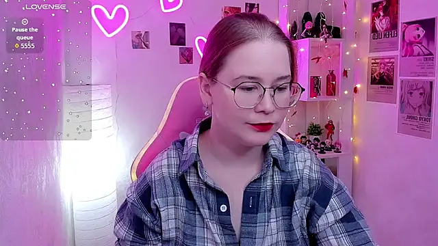 Anny Twelvetrees online show from 03.13.26