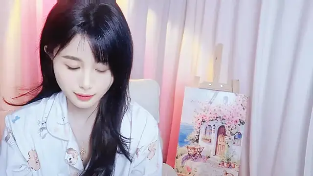 Mia 168 online show from 04.28.26