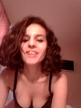 Snapshot of MissElen chatting on 03.16.26 MissElen online show from 03.16.26