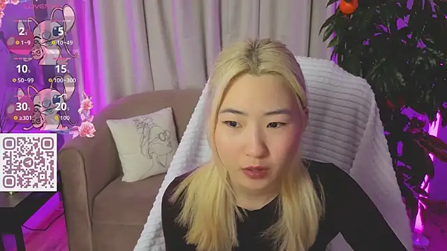 YunnaLuv online show from 03.14.26