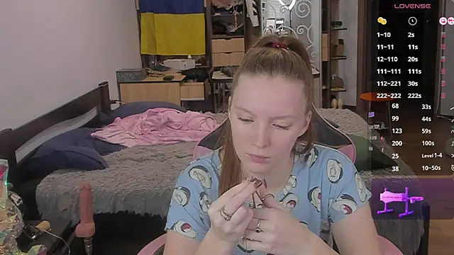 Mary Blu online show from 11.24.25