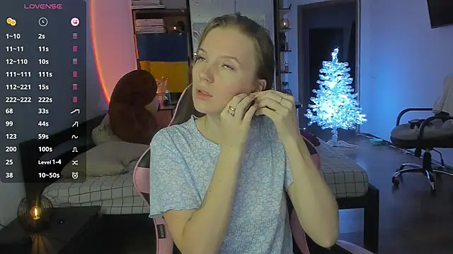 Mary Blu online show from 12.18.25