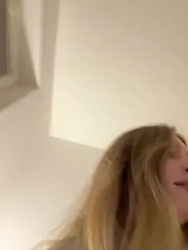 Renesme 28 online show from 03.16.26