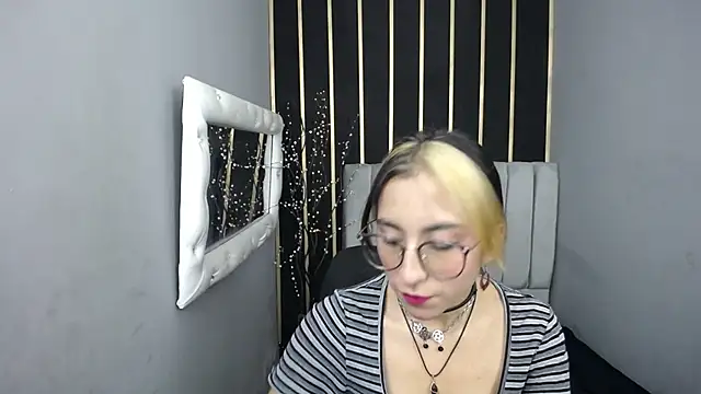 moon shut online show from 03.13.26