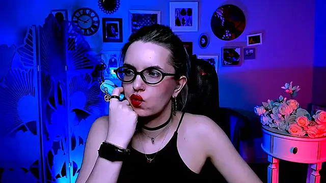 AliceSmite online show from 04.23.26