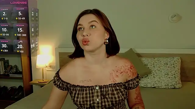 HermioneMoon online show from 06.14.26
