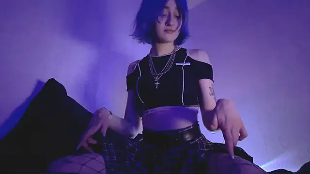 Snapshot of PeachyLuna chatting on 03.06.26 PeachyLuna online show from 03.06.26