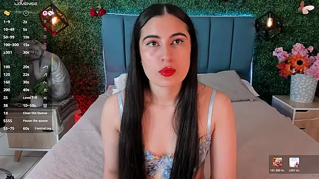 Cataa Hill online show from 06.10.26