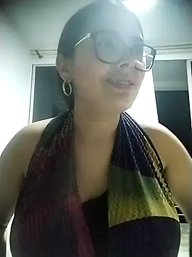 pregnant kitten01 online show from 03.08.26