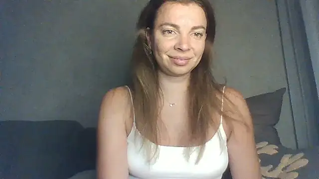 Luna2547 online show from 08.05.26