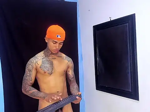 tyler bell  online show from 05.05.26