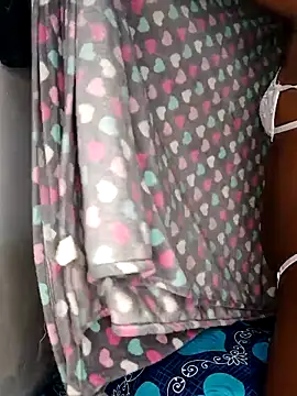 Snapshot of Amine_west chatting on 03.08.26 Amine west online show from 03.08.26