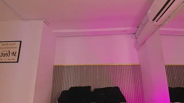 ashvalentine  online show from 07.22.26
