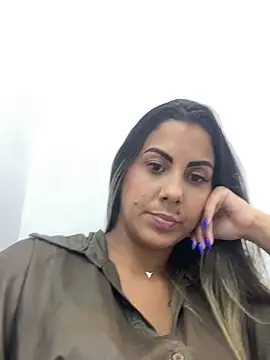 Snapshot of kifanyy chatting on 04.22.26 kifanyy online show from 04.22.26