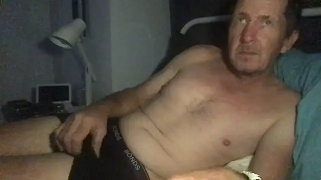 MrBombasticxxx online show from 04.19.26