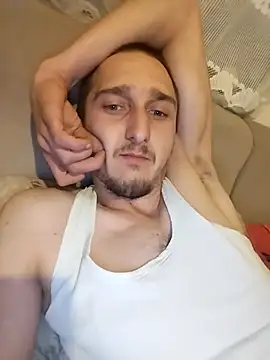 Snapshot of Mahmaze chatting on 04.04.26 Mahmaze online show from 04.04.26