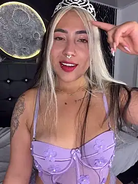 ManuelaVeeleez online show from 06.14.26