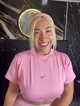 ManuelaVeeleez online show from 06.17.26
