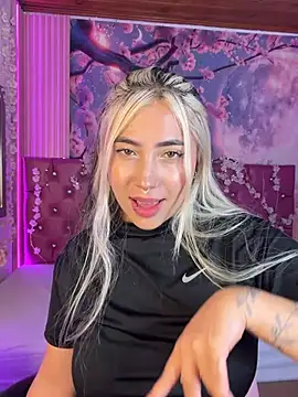 ManuelaVeeleez online show from 07.02.26