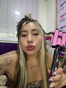 ManuelaVeeleez online show from 08.01.26