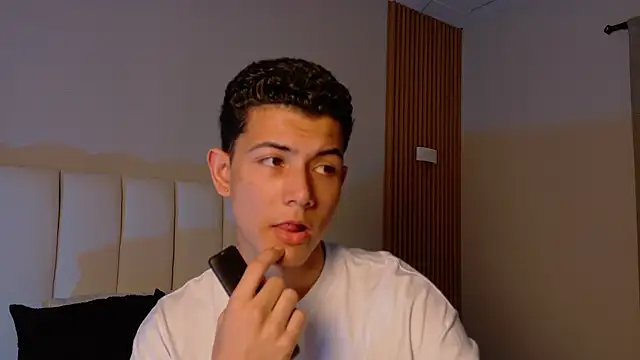 nicocrown online show from 03.16.26