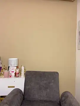 AlmaraRouge online show from 05.20.26