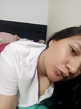 Snapshot of Alice_RouseSg chatting on 03.13.26 Alice RouseSg online show from 03.13.26