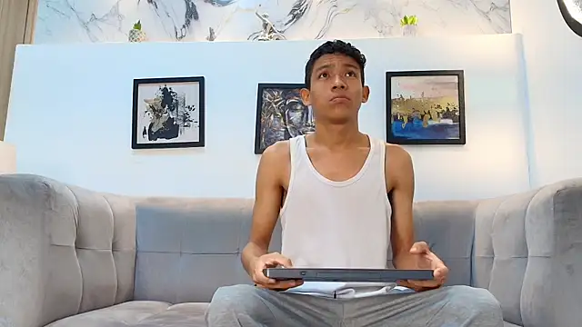 SKINNY BOYXXX online show from 05.07.26