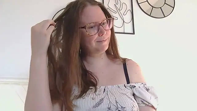 Snapshot of CelineThompson chatting on 03.14.26 CelineThompson online show from 03.14.26