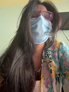 Snapshot of nikki_catz chatting on 03.08.26 nikki catz online show from 03.08.26