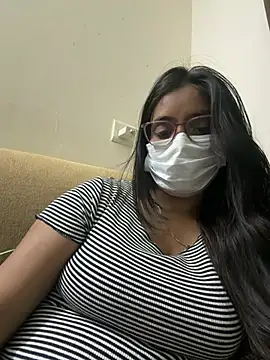 Snapshot of nikki_catz chatting on 03.14.26 nikki catz online show from 03.14.26