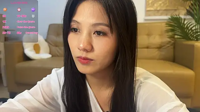 onlylookatu online show from 07.17.26