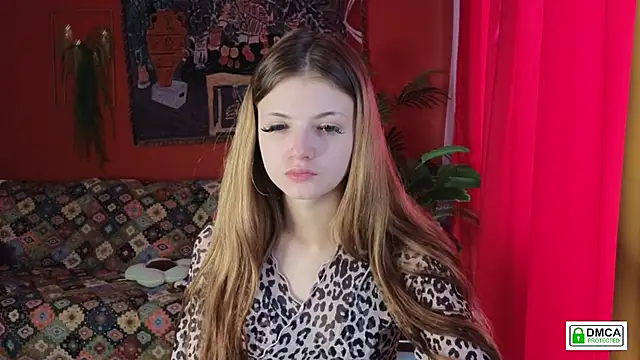 Snapshot of Enji_Rey chatting on 03.26.26 Enji Rey online show from 03.26.26