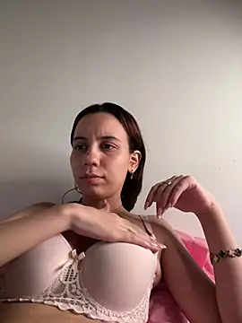 Nicole Cute04 online show from 05.06.26