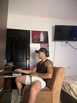 Kenny romano online show from 04.24.26