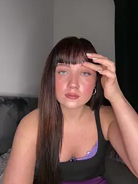 SweetJules18 online show from 03.09.26