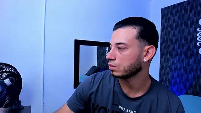 Daiamon Clark online show from 03.10.26