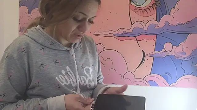 Caroline hernandes online show from 06.19.26
